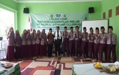 CMS Sekolahku